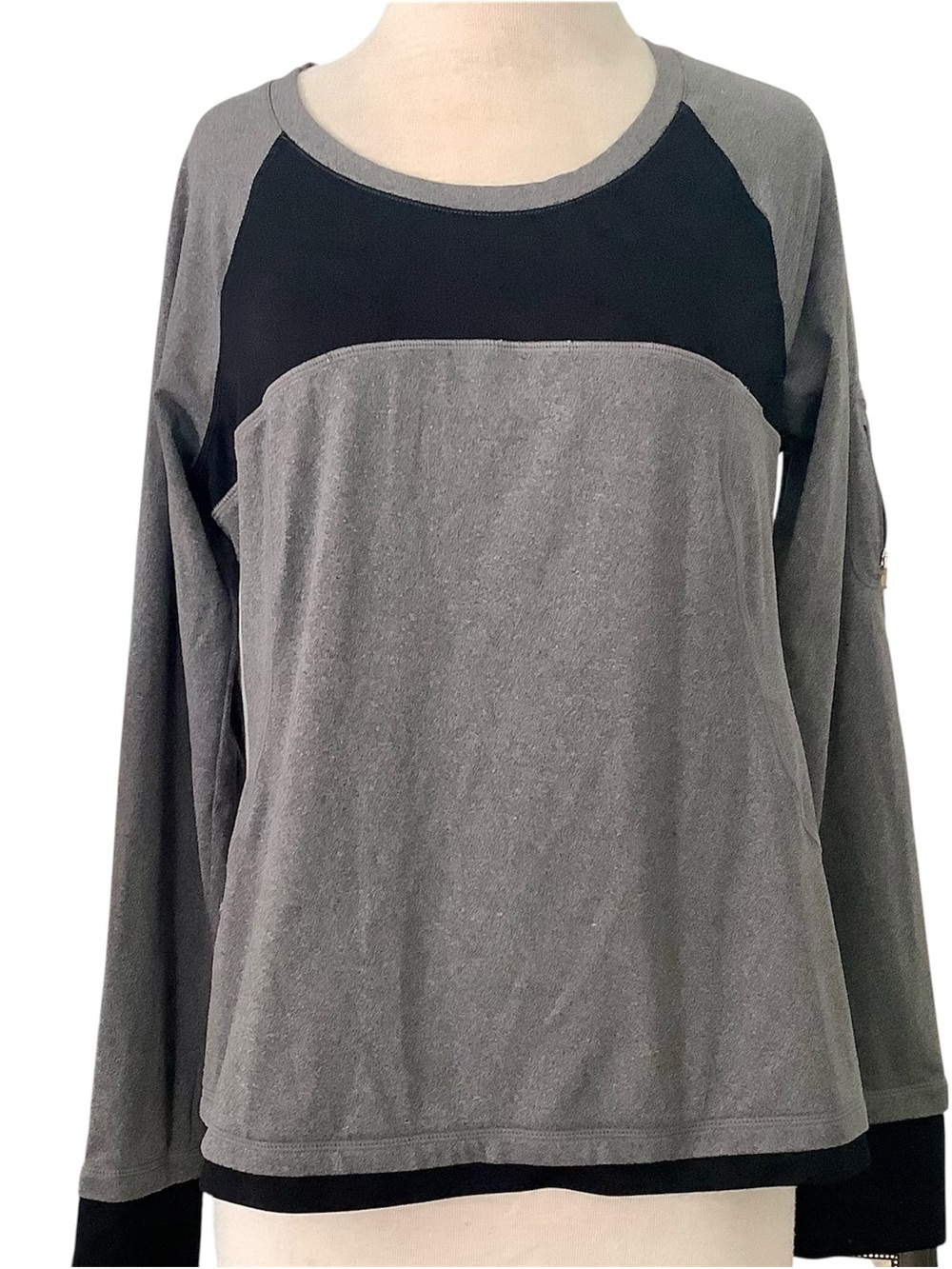 Reebok Grey and Black Raglan Contrast Long-Sleeve Pullover